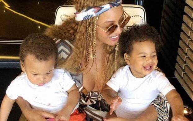 Sir Carter with his mother and twin sister Rumi 